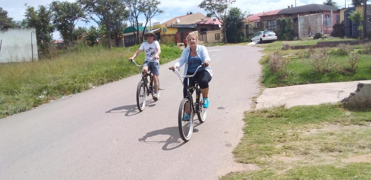 索韦托 Authentic Bicycle Tours And Backpackers旅舍 外观 照片
