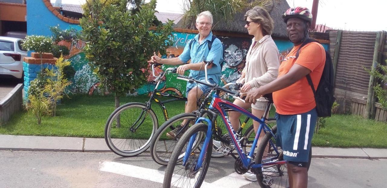 索韦托 Authentic Bicycle Tours And Backpackers旅舍 外观 照片