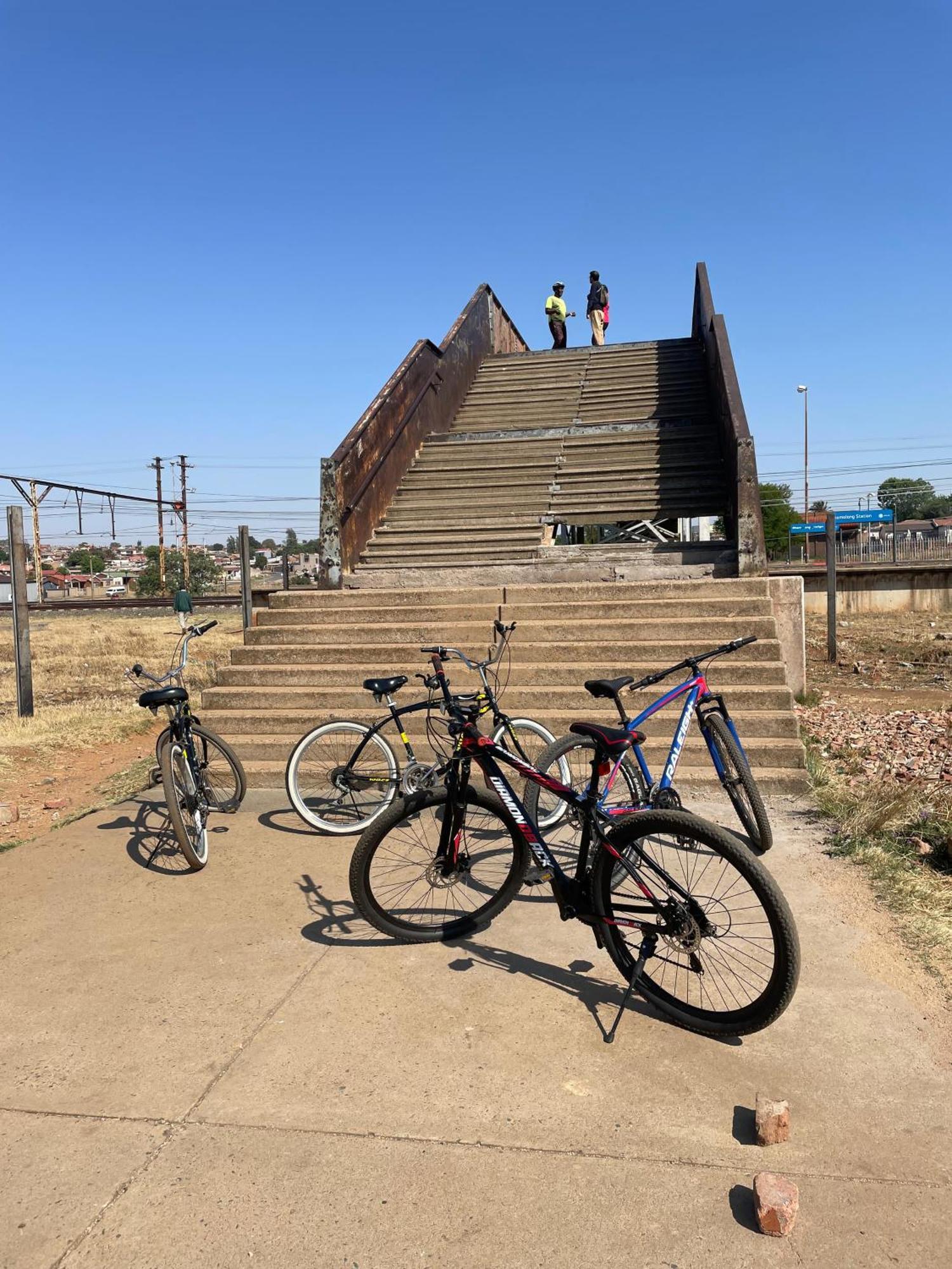 索韦托 Authentic Bicycle Tours And Backpackers旅舍 外观 照片