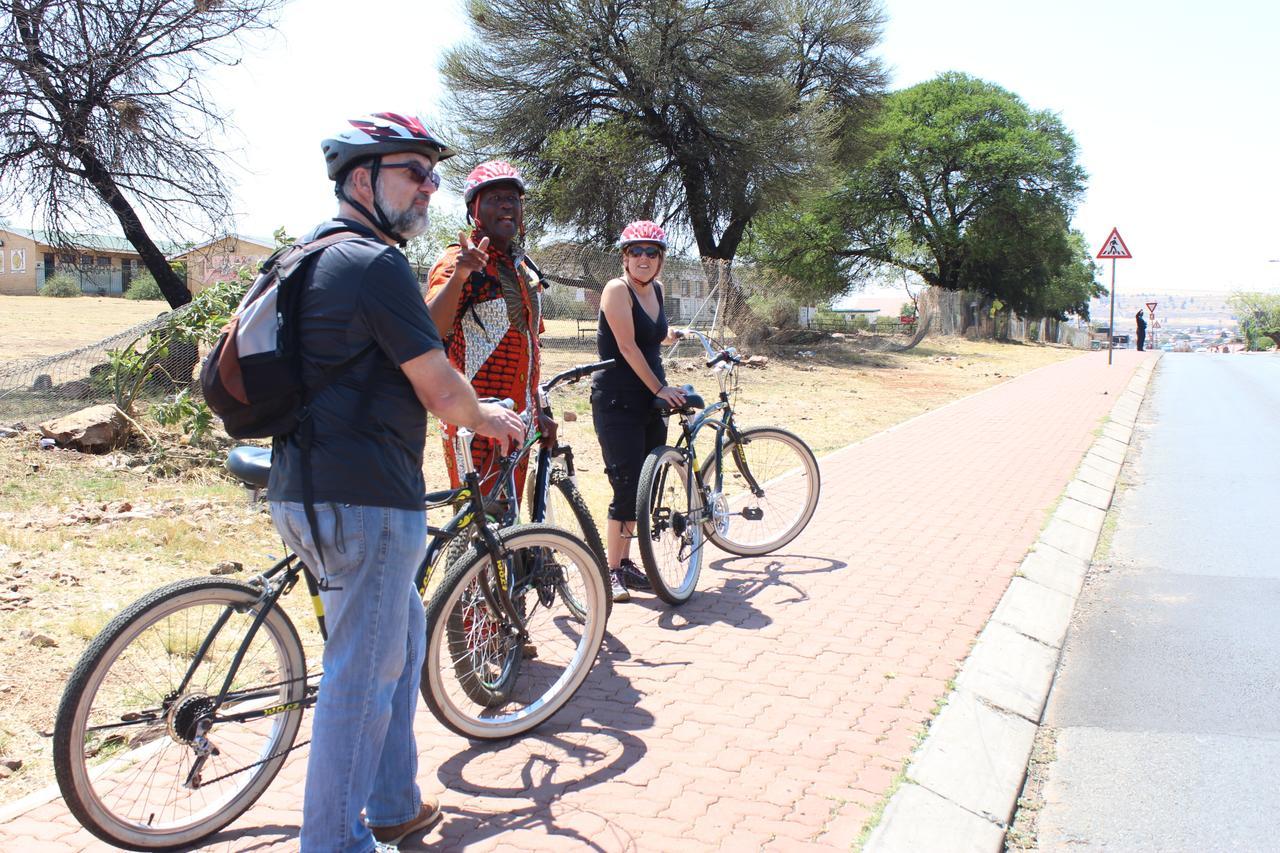 索韦托 Authentic Bicycle Tours And Backpackers旅舍 外观 照片