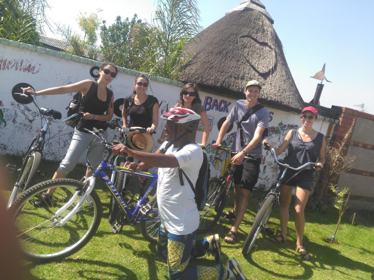 索韦托 Authentic Bicycle Tours And Backpackers旅舍 外观 照片